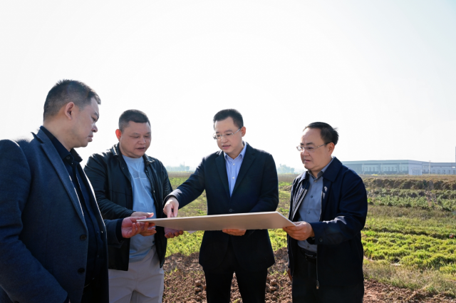 何长华开展驻企业强帮扶促发展行动并督导生态环保、安全生产等工作